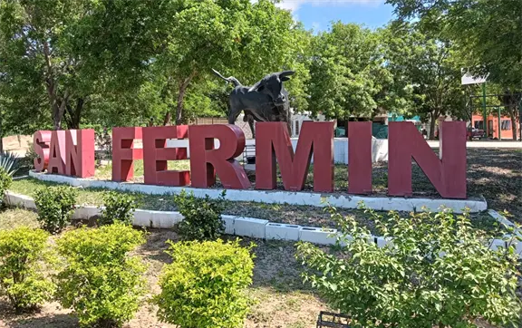 El toro de San Fermín: escultura que da identidad al norte de Culiacán
