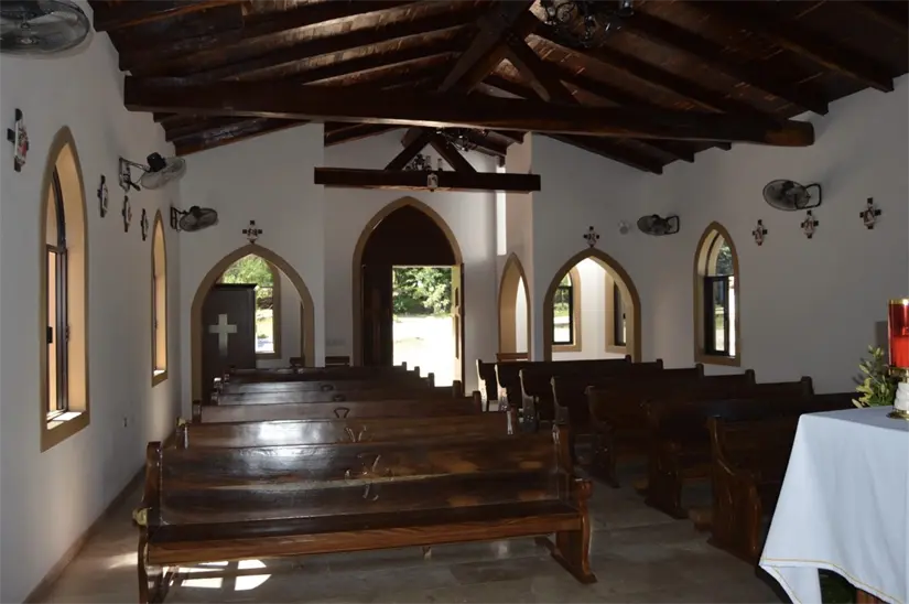 Interior de la parroquia de Santo Domingo de Guzmán en Campanillas, San Ignacio. Interior de la parroquia de Santo Domingo de Guzmán en Campanillas, San Ignacio.
