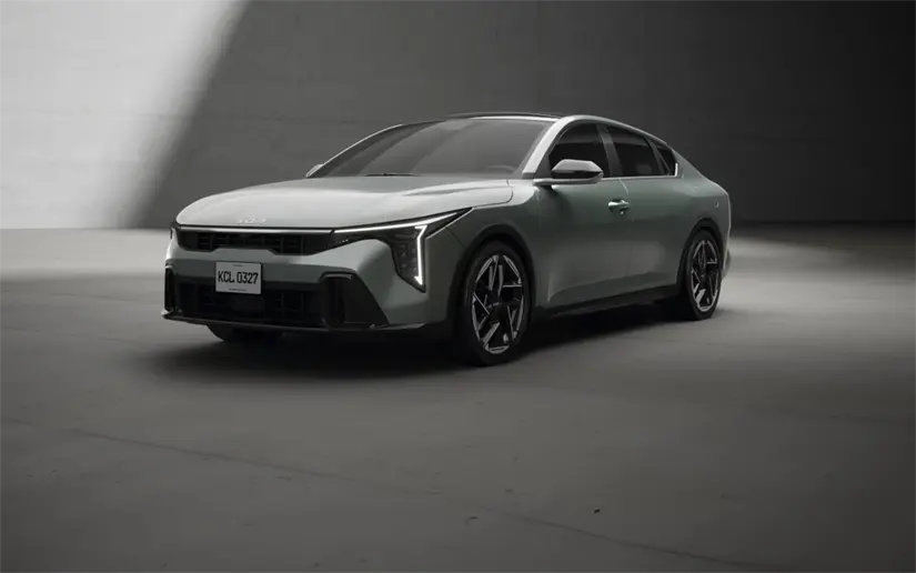 Kia K4 Sedán 2026 vs Toyota Corolla 2025: ¿Cuál sedán compacto vale más la pena? El Kia K4 2026 destaca por su diseño audaz y lo último en tecnología. Foto: Cortesía