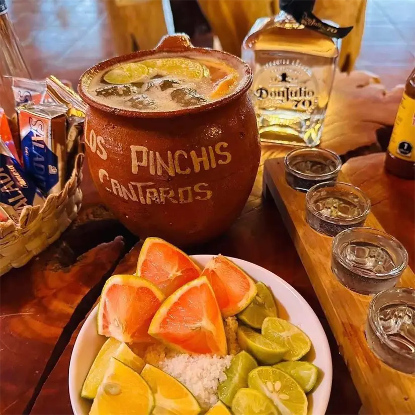 Disfruta del tequila en Pinchis Cantaritos. Foto: Cortesía. Disfruta del tequila en Pinchis Cantaritos. Foto: Cortesía.