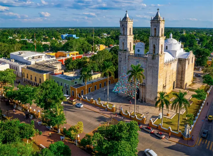 Disfruta de la hermosa arquitectura de Valladolid, Yucatán, así como las fiestas patrias en sus calles. Foto: cortesía Disfruta de la hermosa arquitectura de Valladolid, Yucatán, así como las fiestas patrias en sus calles. Foto: cortesía.