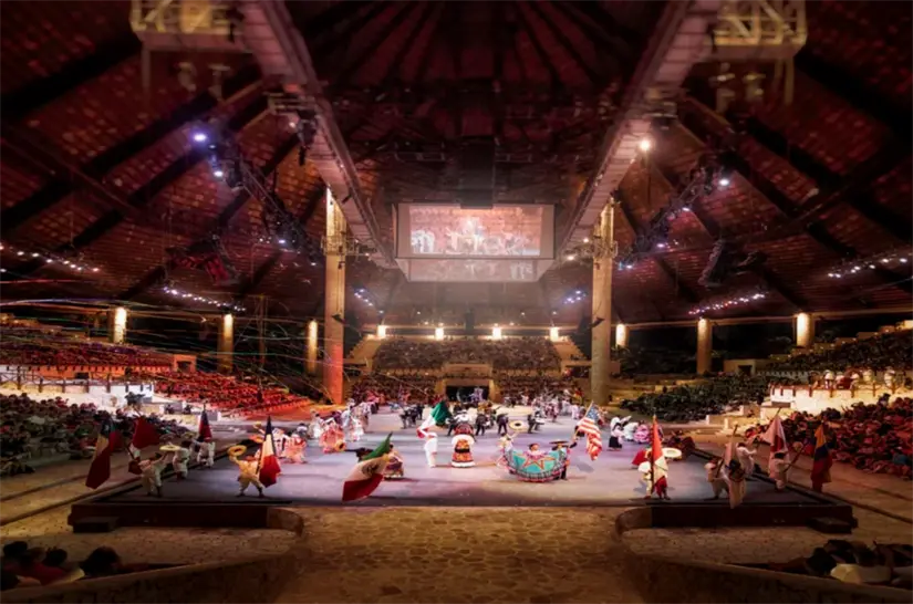 Disfruta de los espectáculos en vivo que ofrece el Parque Xcaret. Foto: cortesía Disfruta de los espectáculos en vivo que ofrece el Parque Xcaret. Foto: cortesía.