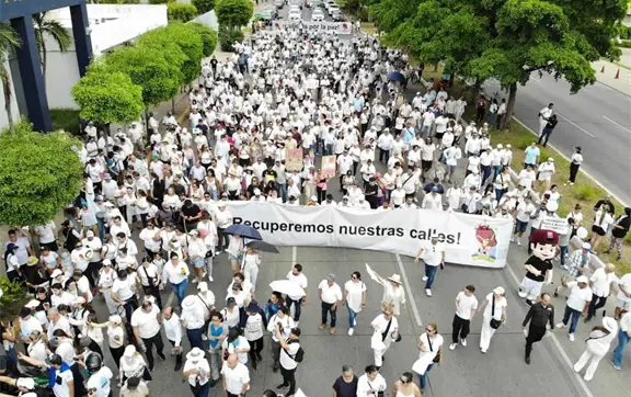 "¡Ya basta, queremos paz!": Sinaloenses convocan marcha por la paz en Culiacán