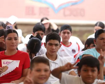 Entregan mochilas y útiles escolares a estudiantes de comunidades rurales en Mazatlán