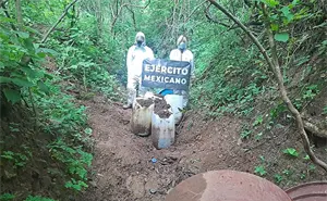 En Cosalá, aseguran 540 litros de precursores para elaboración de droga; es un golpe de 11 mdp