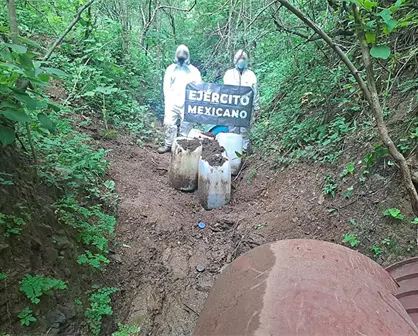 En Cosalá, aseguran 540 litros de precursores para elaboración de droga; es un golpe de 11 mdp