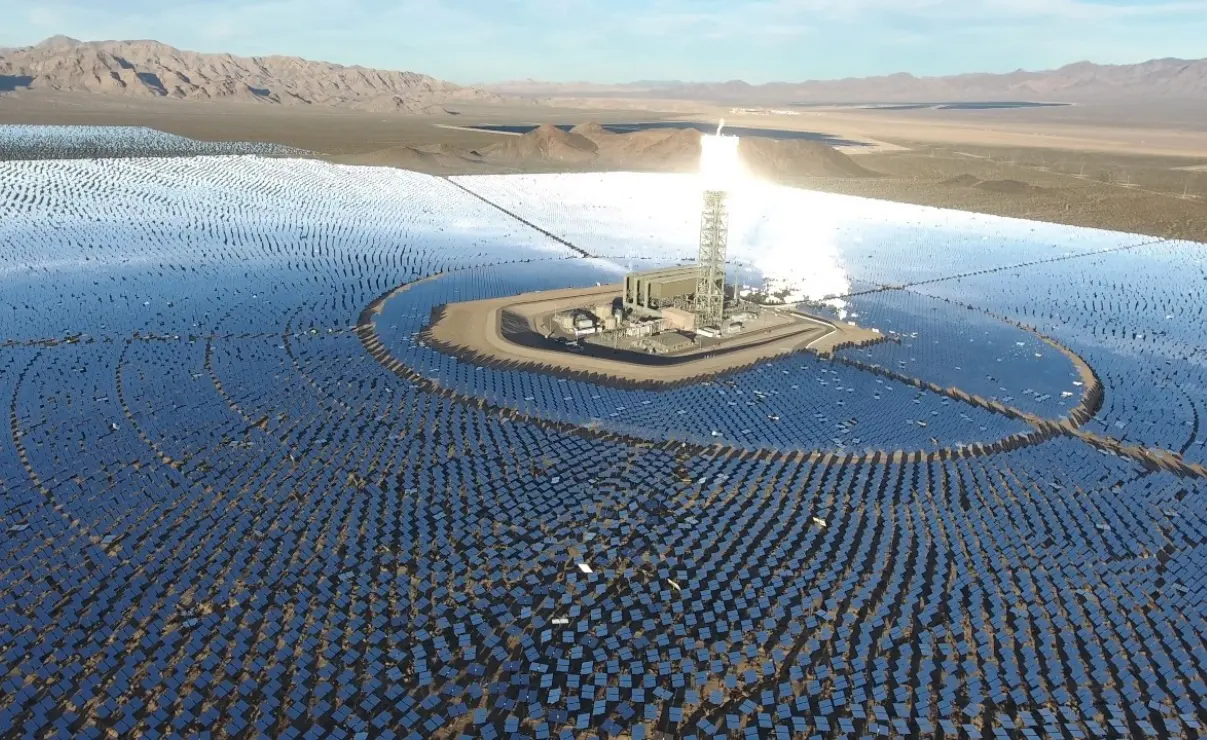 La planta termosolar Ivanpah Solar Power Facility en California. Foto: Cortesía
