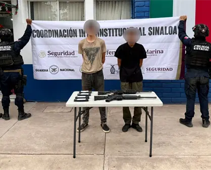 Detienen a dos hombres armados en Culiacán; uno de ellos es menor de edad