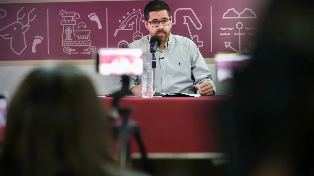 El secretario de Salud de Sinaloa anunció que se reforzarán los filtros y protocolos en los hospitales para proteger a médicos, pacientes y familiares.