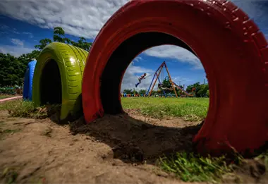 ¿Qué incluye el primer parque Senderos de Paz en la colonia Santa Fe de Mazatlán?