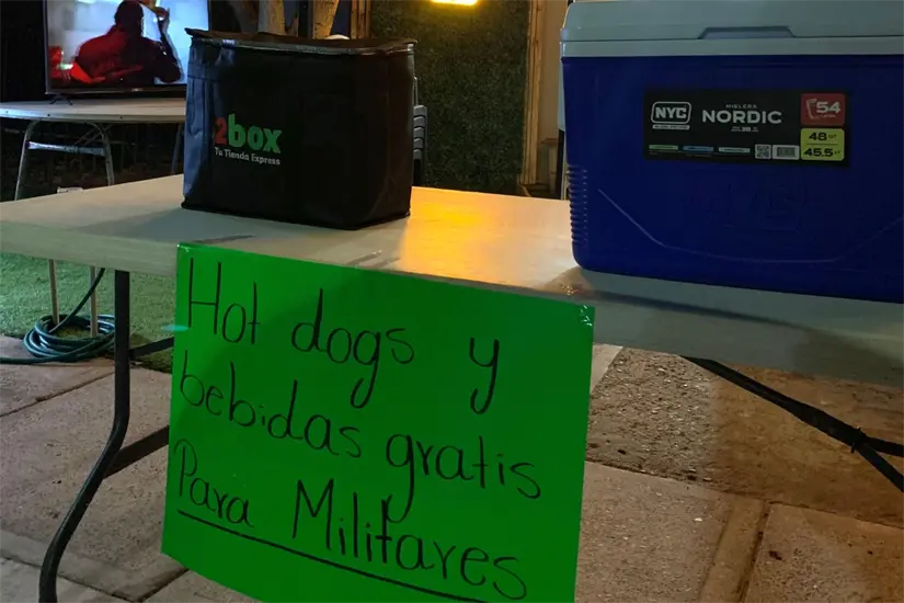 imagen recuadro El negocio de hamburguesas y hot dogs, Mr. Beef, se encuentra en la colonia Prados del Sol, es un establecimiento pequeño pero con propietarios de un gran corazón.