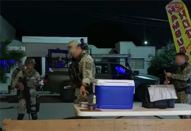 "Somos más los buenos en Culiacán": Negocio de hotdogs regala cena a militares que patrullan la ciudad