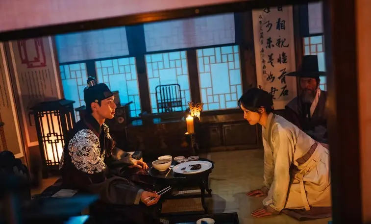 Protagonistas de la serie coreana Bon appétit majestad. Foto: Cortesía.