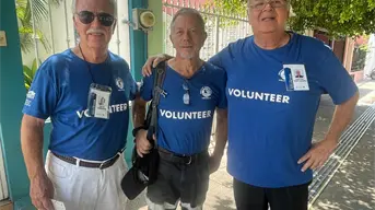 Blue Shirts, la comunidad extranjera de voluntarios que atiende a los turistas de cruceros en Mazatlán