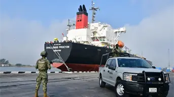 Caen empresarios y funcionarios en megaoperativo contra robo de combustible en México