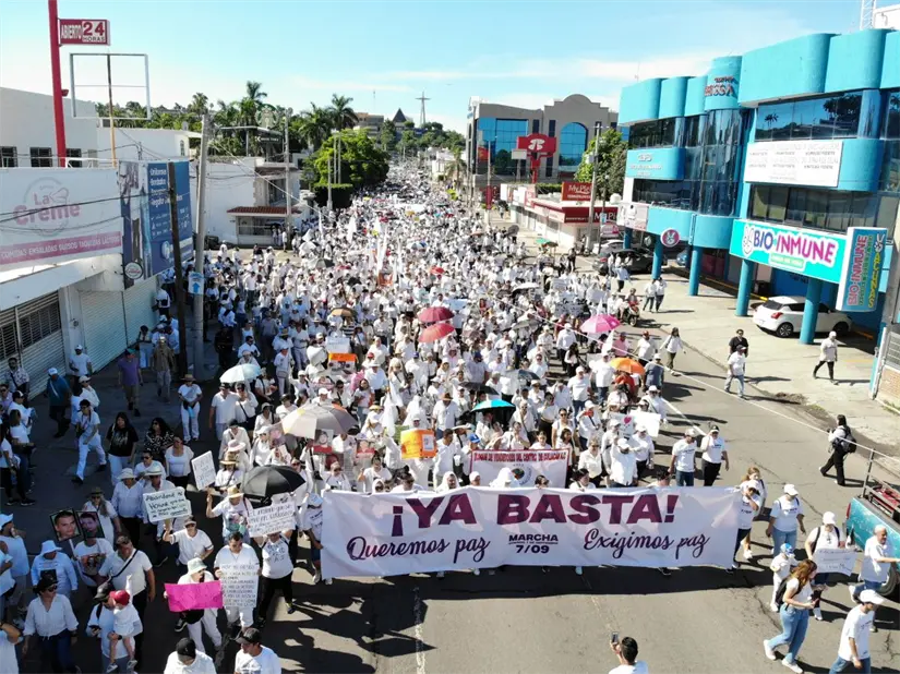 Se vuelca ciudadanía a la marcha por la Paz en Culiacán. Foto Lino Ceballos Se vuelca ciudadanía a la marcha por la Paz en Culiacán. Foto Lino Ceballos