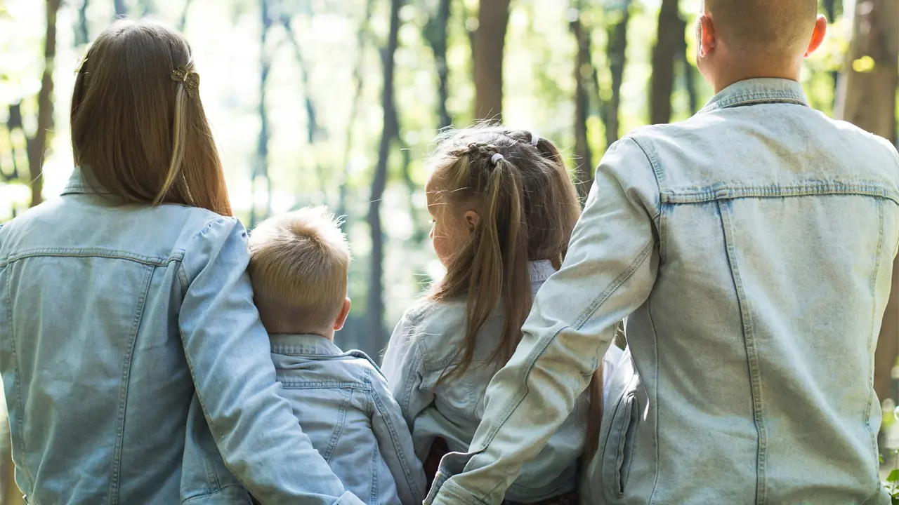6 frases mágicas que hacen que los niños escuchen a sus padres.