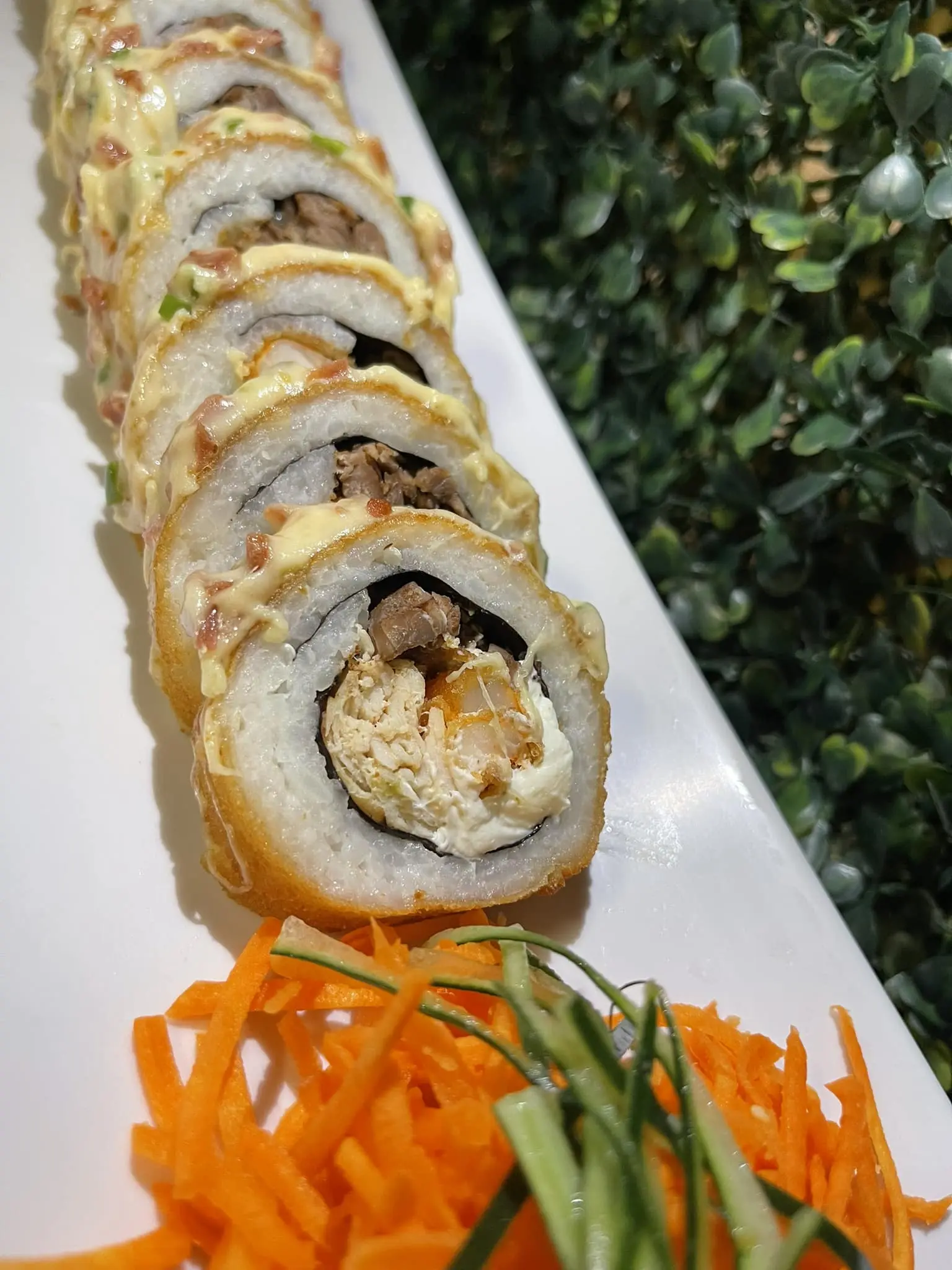 Mejores lugares para comer Sushi en Barrancos Deléitate con los sabores de Sushi Kenndo. Foto: Cortesía