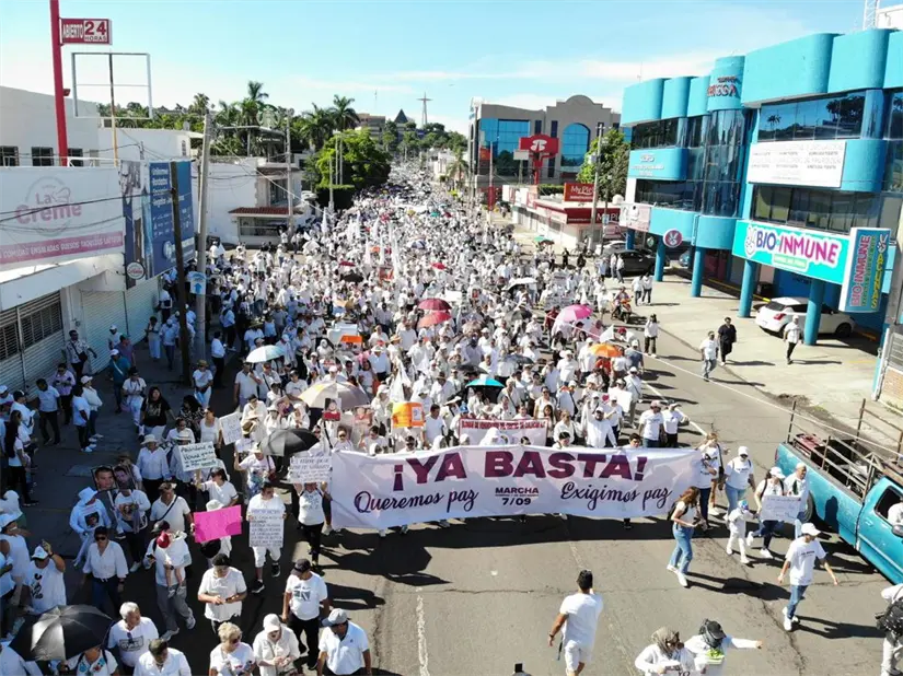 El gobernador Rubén Rocha Moya, señaló que trabajan en coordinación los tres ordenes de gobierno para reestablecer la anhelada paz en Sinaloa. El gobernador Rubén Rocha Moya, señaló que trabajan en coordinación los tres ordenes de gobierno para reestablecer la anhelada paz en Sinaloa. Foto: Lino Ceballos.