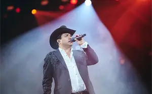¿A qué hora será el concierto gratis de Julión Álvarez en el Grito de Puebla 2025?