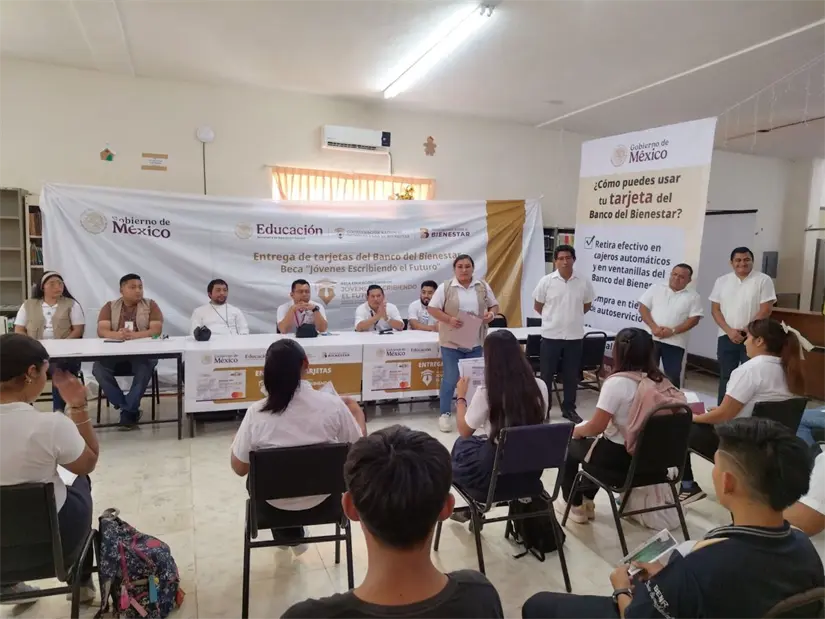Beca Jóvenes Escribiendo el Futuro inicia el registro el 1 de octubre. Foto: Cortesía