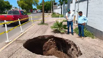 Obras Públicas y JAPAMA atienden hundimiento en Boulevard Centenario de Los Mochis