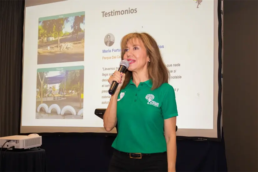 Durante su participación, Lilia López, directora de Parques Alegres IAP, señaló que los parques dan seguridad y transforman vidas. Durante su participación, Lilia López, directora de Parques Alegres IAP, señaló que los parques dan seguridad y transforman vidas. Foto: Iván Valenzuela.