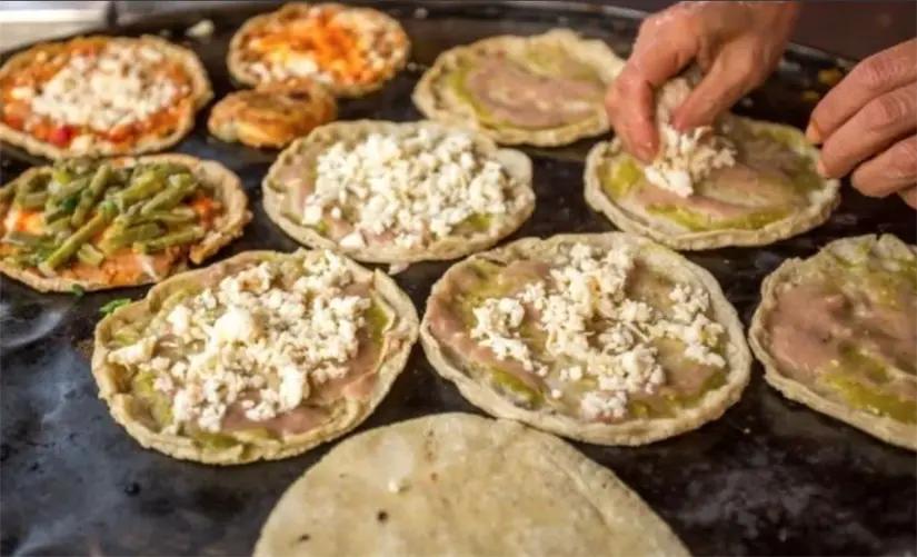 Pellizcadas, platillo mexicano con antecedentes desde la época prehispánica. Foto: cortesía.