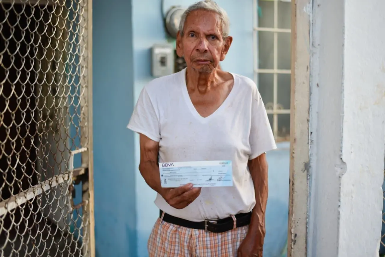 Apoyos económicos de 6 mil pesos para damnificados en la colonia Rosendo G. Castro