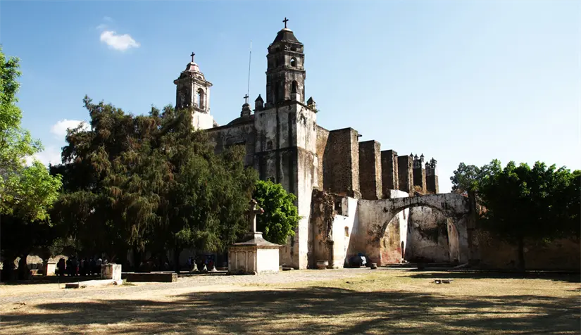 Admira la Iglesia de la Natividad en Tepoztlán. Foto: México desconocido. 