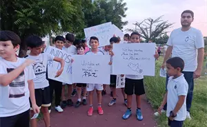 Parques Alegres apoya caminata por la paz en Prados del Sol del Desierto