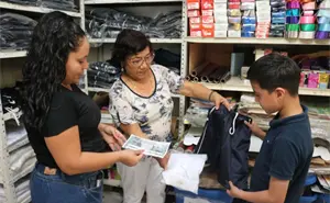 ¿Cuándo es el último día para canjear los vales de uniformes y útiles escolares en Baja California Sur?