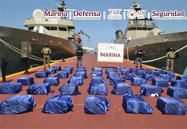 Golpe al narco en Guerrero: Marina asegura 1.6 toneladas de cocaína en costas de Acapulco
