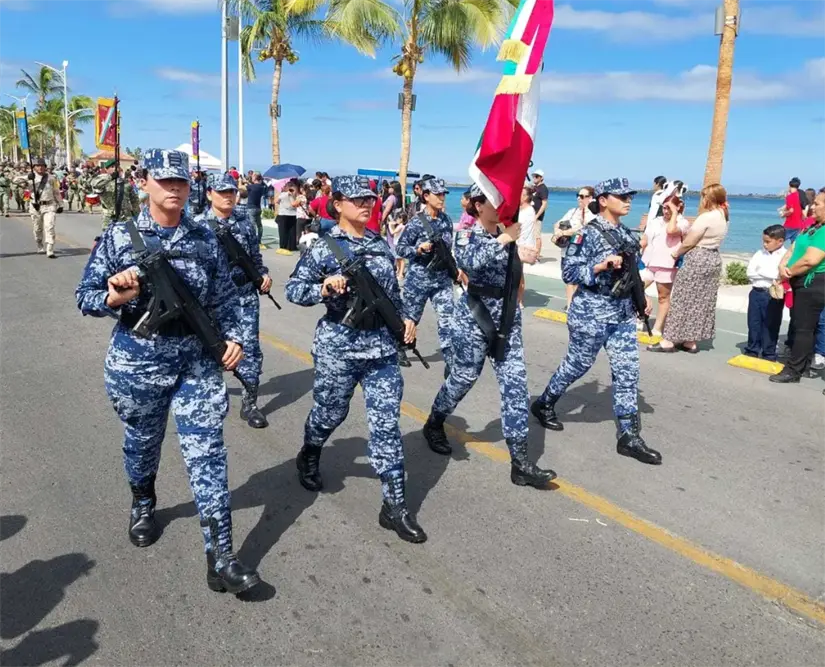 Disfruta del desfile del 16 de septiembre frente al mar en el malecón de La Paz. Foto: cortesía.
