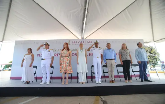 Con homenaje conmemoran en Mazatlán el Día del Pescador