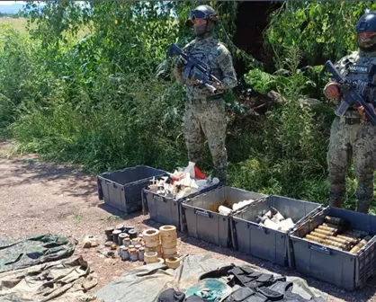 Aseguran equipo táctico y material explosivo en Culiacán