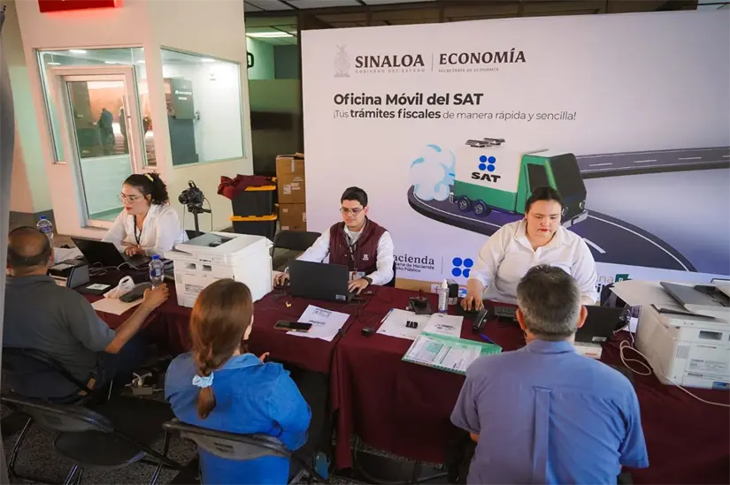 Atención del SAT en Palacio de Gobierno. Atención del SAT en Palacio de Gobierno. Foto: Cortesía.