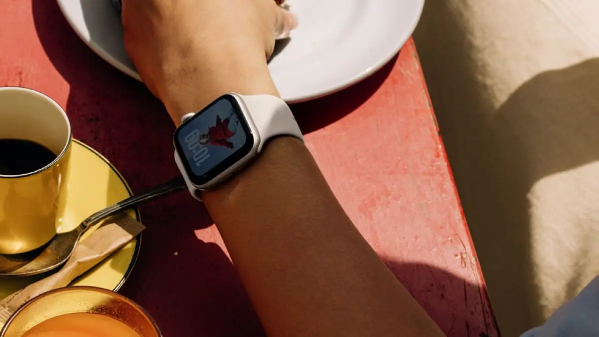 Apple Watch SE 3 está disponible en dos versiones en México. Foto: Cortesía