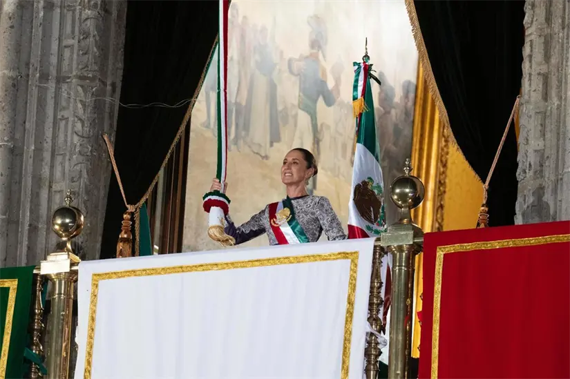 Claudia Sheinbaum, primera mujer en dar el Grito de Independencia.