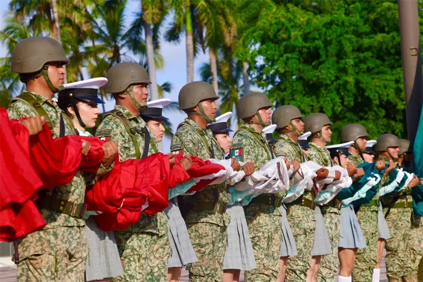 Cerca de mil elementos militares participan en esta ceremonia cívica. Foto: Cortesía