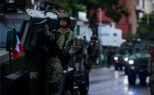 En Culiacán conmemoran 215 años de la Independencia de México con desfile militar