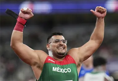 Uziel Muñoz, el Cañón de México, hace historia con medalla de plata en impulso de bala