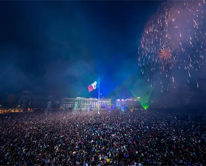 Fotos: El Zócalo capitalino se llena con 200 mil personas en el Grito de Independencia 2025