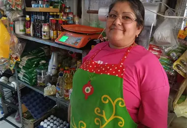 Doña Caro tiene una historia de éxito detrás de su tienda de abarrotes en Culiacán