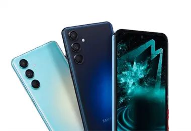 ¿El Samsung Galaxy M55 es una buena opción?; cuántas actualizaciones le quedan