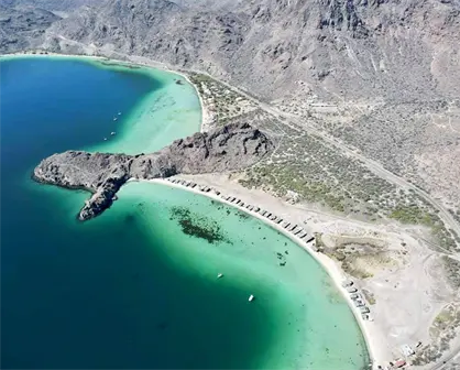 El islote en forma de ballena con playas vírgenes en Baja California Sur, un destino imperdible