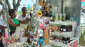 Mujeres emprendedoras de Navolato exhiben sus productos en la Carreta Mujer Productiva