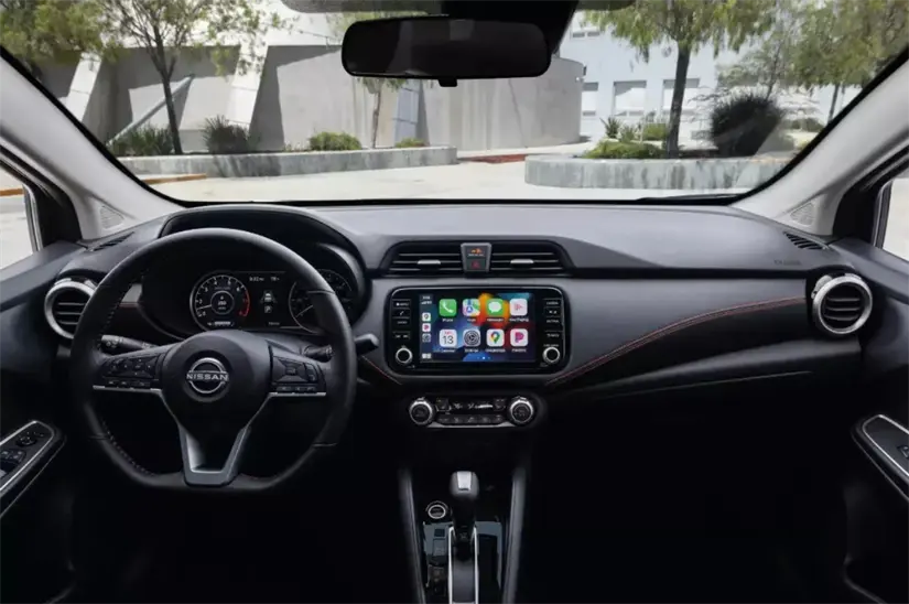 Nissan Versa, el sedán más barato de la marca se renueva El Versa destaca por su interior con confort y tecnología. Foto: Nissan