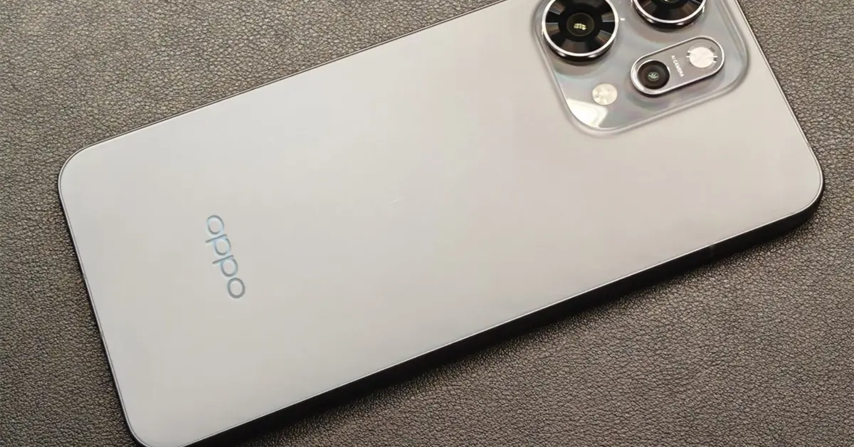 El nuevo Oppo Reno 14 Pro presume pantalla AMOLED de 6,83 pulgadas y 512 GB de almacenamiento