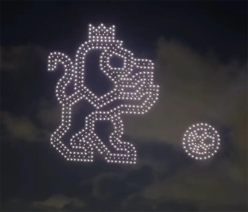 Show de drones en Monterrey durante la noche del 15 de septiembre.